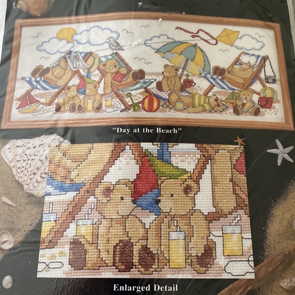 Design Works Day at the beach Cross stitch kit - Picture 2 of 6